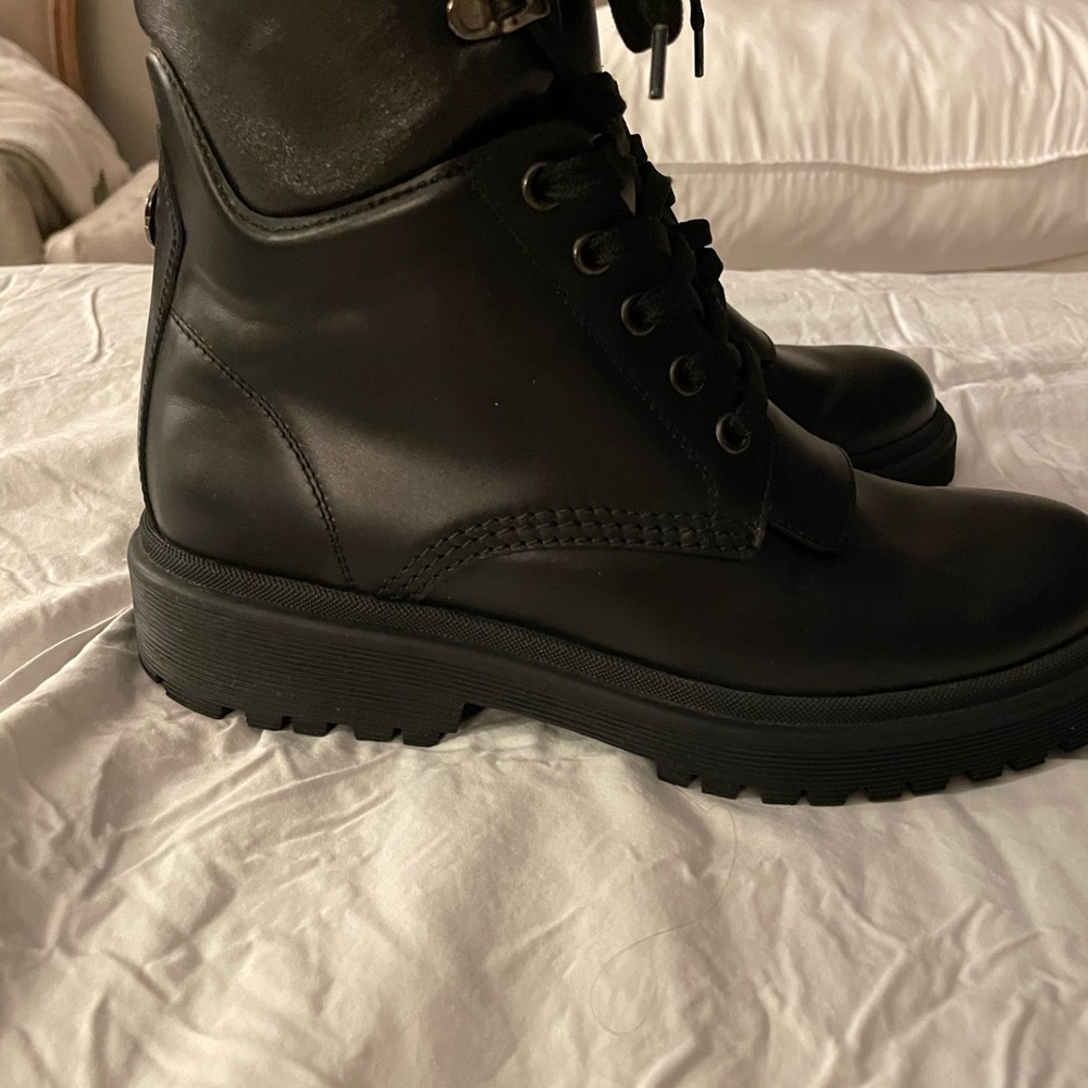 Moncler combat boots 🥾 - Picture 8 of 10